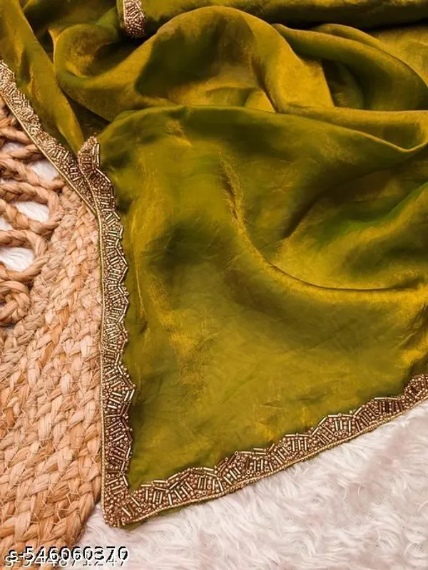 Classy_Look_Rich_Chiffon_Spectacular_Fendy_Crush_Saree_With_Blouse_Collocation_Saree_For_Women_Women_Sari_Festive_Saree_Wedding_Saree_For_Women