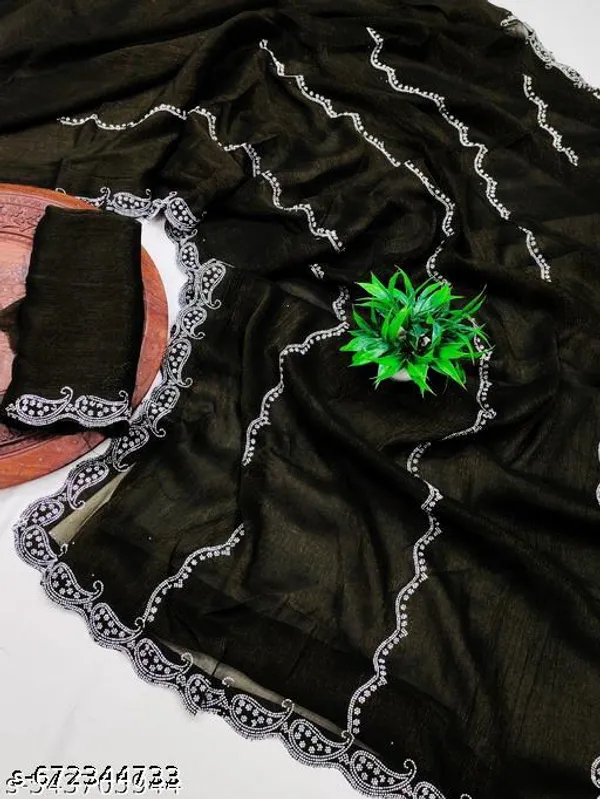 Designer_Saree_With_Very_Soft_And_Shiny_Fabric_Diamonds_Work_And_Unstitched_Blouse