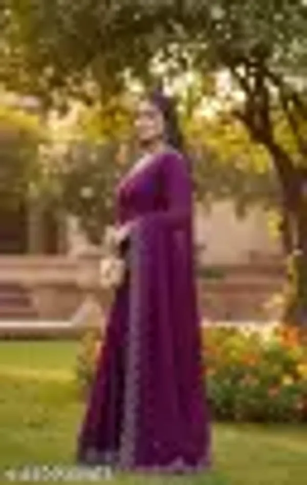Most_Trendy_Hotfix_Worked_Chiffon_Fabric_Saree_For_Party_And_All_Occasions