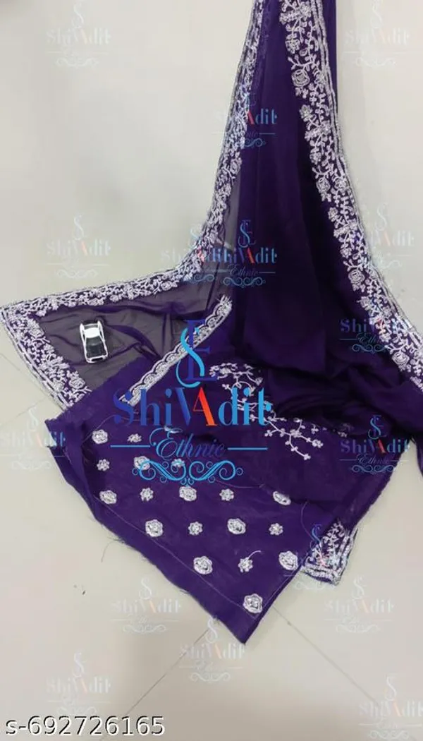 Beautiful_Embroidery_Lace_Silk_Saree_With_Blouse_Piece