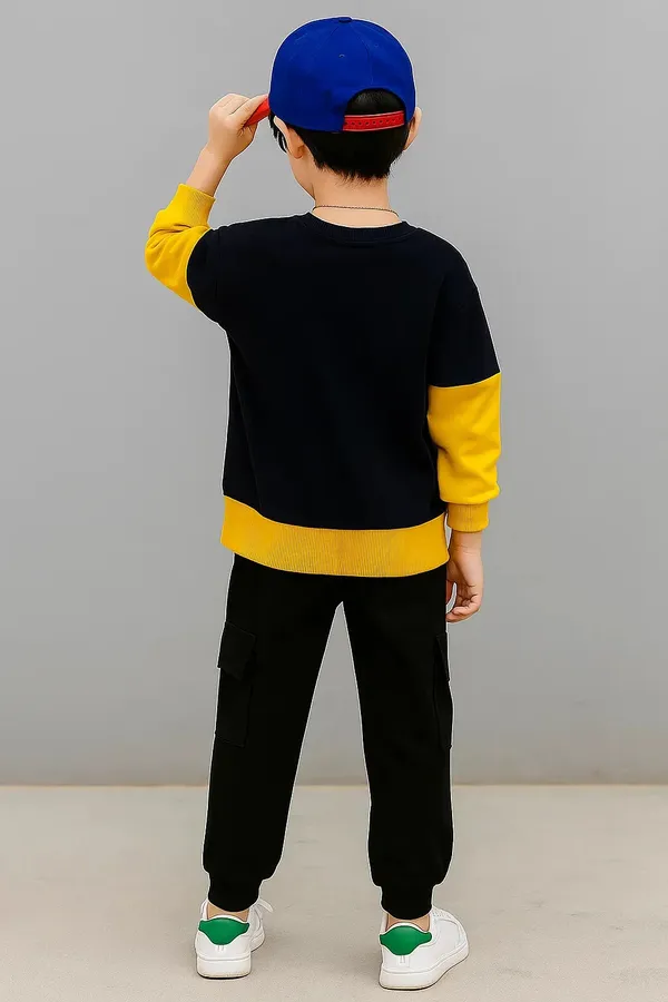 Stylish_Kids_Clothing_Set_For_Boys_Bentgrass_Printed_Sweatshirt_Cargo_Jogger_Pants