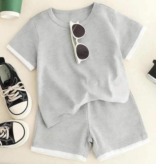 Stylish_Kids_Clothing_Set_Grey_T_Shirt_Matching_Shorts