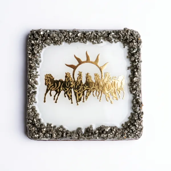 The_Saptashva_Frame_|_7_Running_Horses_&_Grade-A_Peru_Pyrite_for_Unstoppable_Success_(4_Inch_)