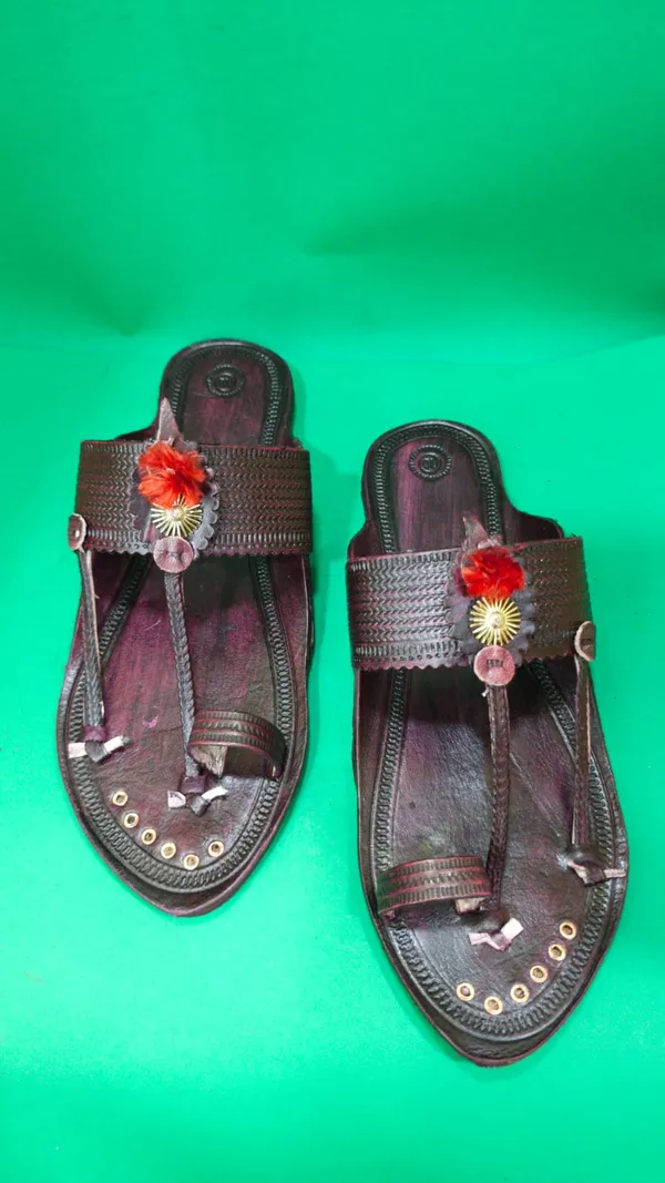 Handcrafted_Brown_Leather_Kolhapuri_Sandals_With_Floral_Embellishments