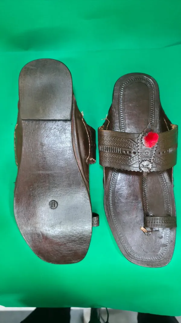 Traditional_Ethnic_Kolhapuri_Chappal_For_Men_-_Brown_Leather_Handcrafted_Sandals