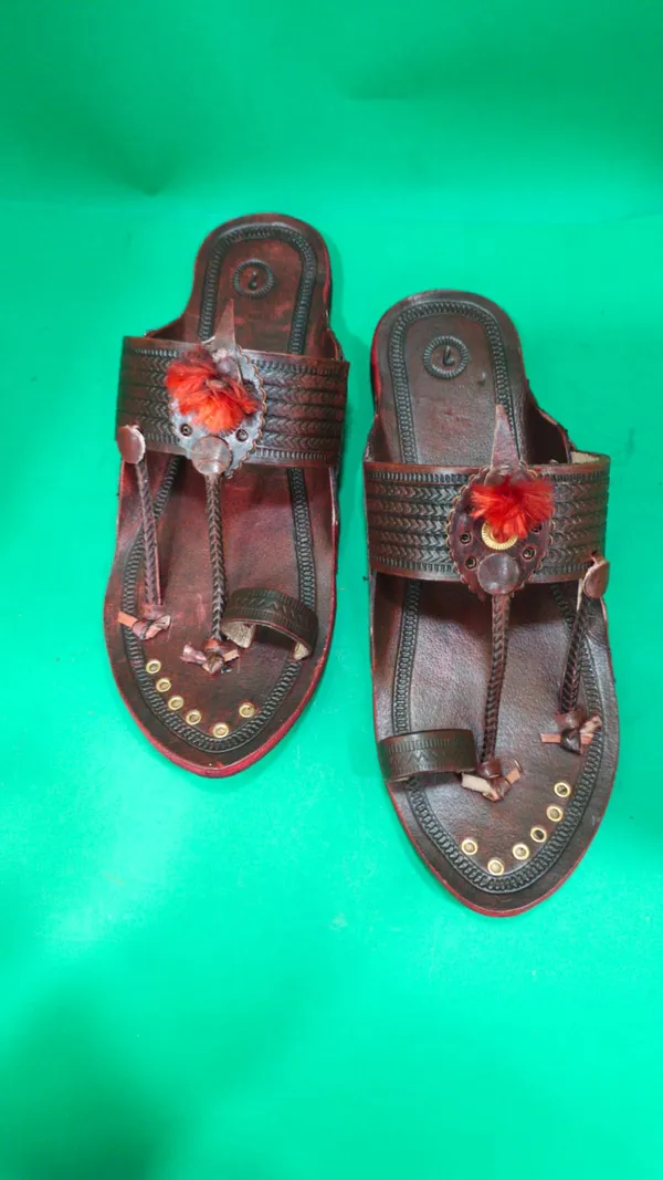 Handcrafted_Leather_Kolhapuri_Chappal_With_Red_Floral_Embellishment