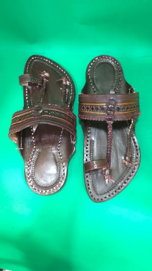 Handcrafted_Leather_Kolhapuri_Chappal_For_Men_-_Traditional_Brown_Sandal