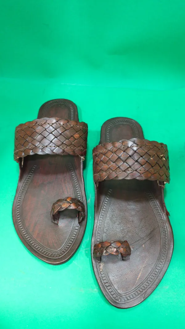 Handcrafted_Brown_Leather_Braided_Kolhapuri_Chappal_For_Men