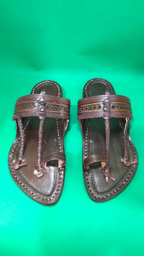 Handcrafted_Leather_Kolhapuri_Chappal_For_Men_-_Traditional_Brown_Sandal