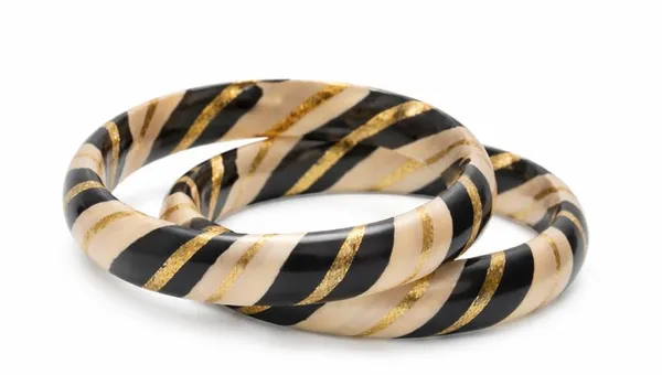 Black_And_Beige_Lac_|_Natural_Insect_Create_Resin_Bangles_For_Womens