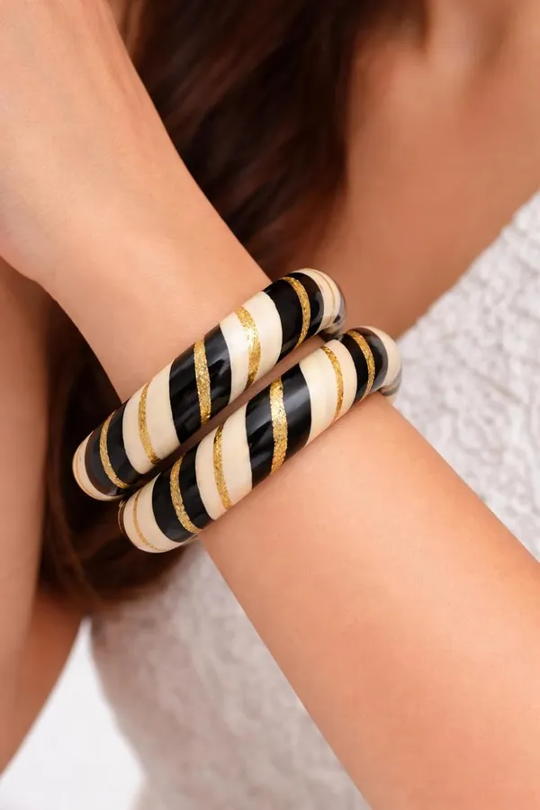 Black_And_Beige_Lac_|_Natural_Insect_Create_Resin_Bangles_For_Womens
