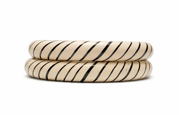 Beige_Lac_|_Natural_Insect_Create_Resin_Bangles_For_Womens