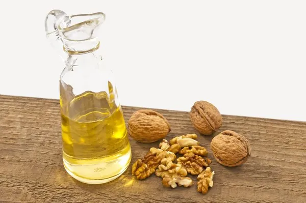 Walnut_Oil,_200ml
