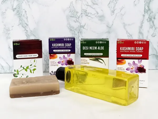 Natural_Handmade_Saffron_Soap,_set_of_3