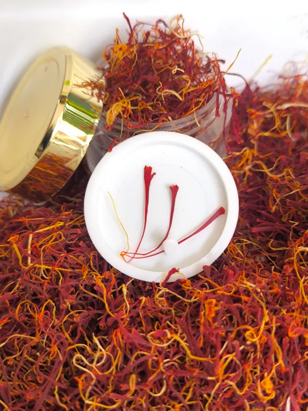 1gram_Organic_Saffron_with_Filaments_Lacha_wala_Kesar