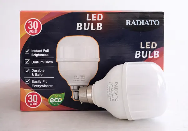 Radiato_30W_LED_Bulb_Pack_of_1_|_B22_Base_|_Cool_Day_Light_(6500K)_|_High_Brightness_|_Energy_Saving_85%_|_Long_Life_25,000_Hours_|_Made_in_India_|_Home_&_Office_Use