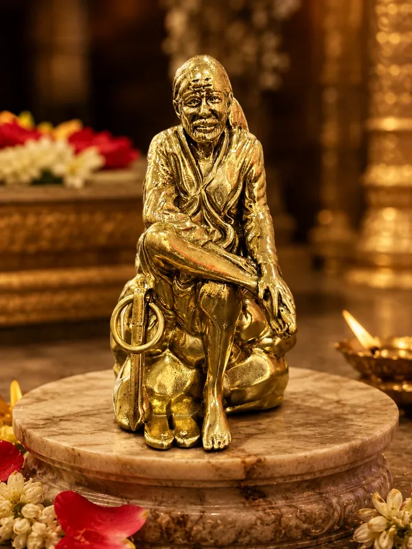 Brass_Sai_Baba_Idol_–_Sacred_Brass_Statue_for_Home_Temple_&_Spiritual_Decor