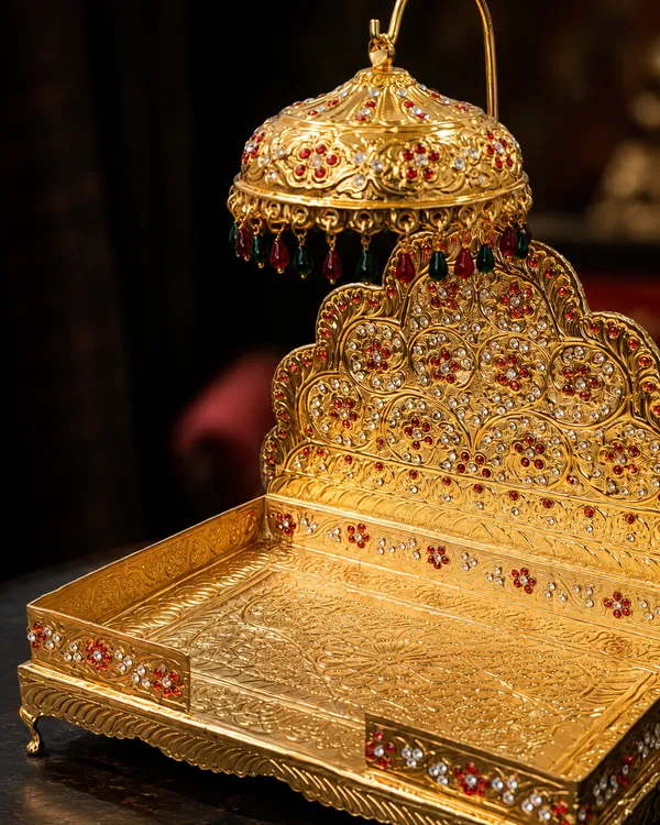 Premium_Copper_Pooja_Sinhasana_with_High-Quality_Gold_Polish_|_Ornate_Deity_Throne_for_Home_Temple_&_Mandir_|_6_Inch