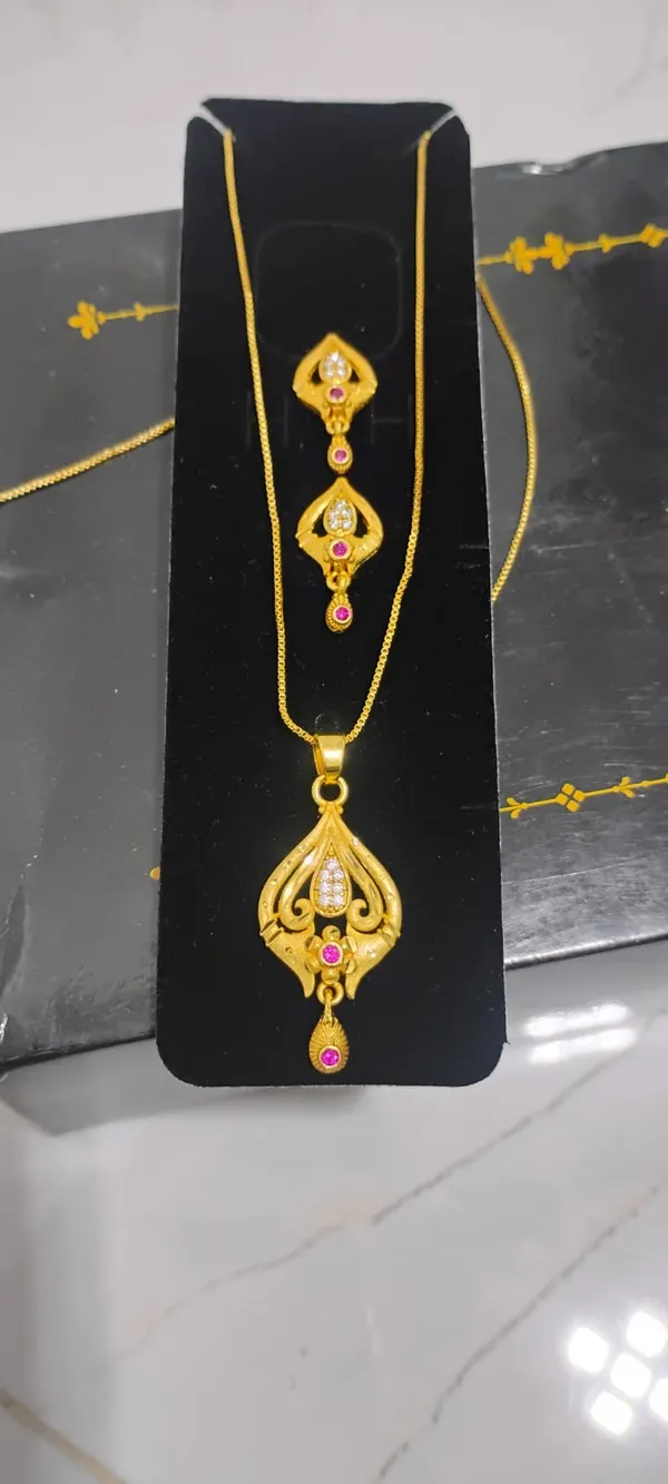 Gold_Plated_Filigree_Pendant_Necklace_Set_With_Pink_Stone_Accents_And_Matching_Earrings