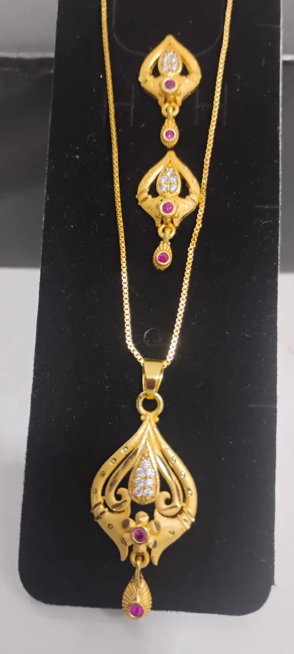 Gold_Plated_Filigree_Pendant_Necklace_Set_With_Pink_Stone_Accents_And_Matching_Earrings