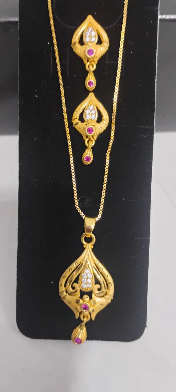 Gold_Plated_Filigree_Pendant_Necklace_Set_With_Pink_Stone_Accents_And_Matching_Earrings