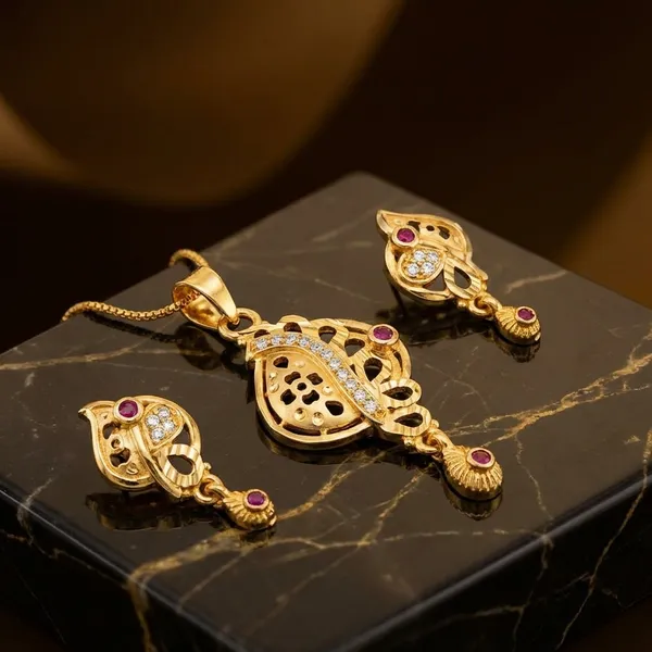 Gold_Plated_Peacock_Design_Pendant_Necklace_With_Matching_Earrings_Set