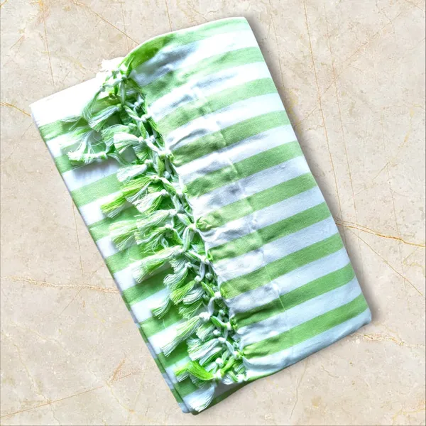 Green_Striped_Solid_Double_Comforter_For_Ac_Room