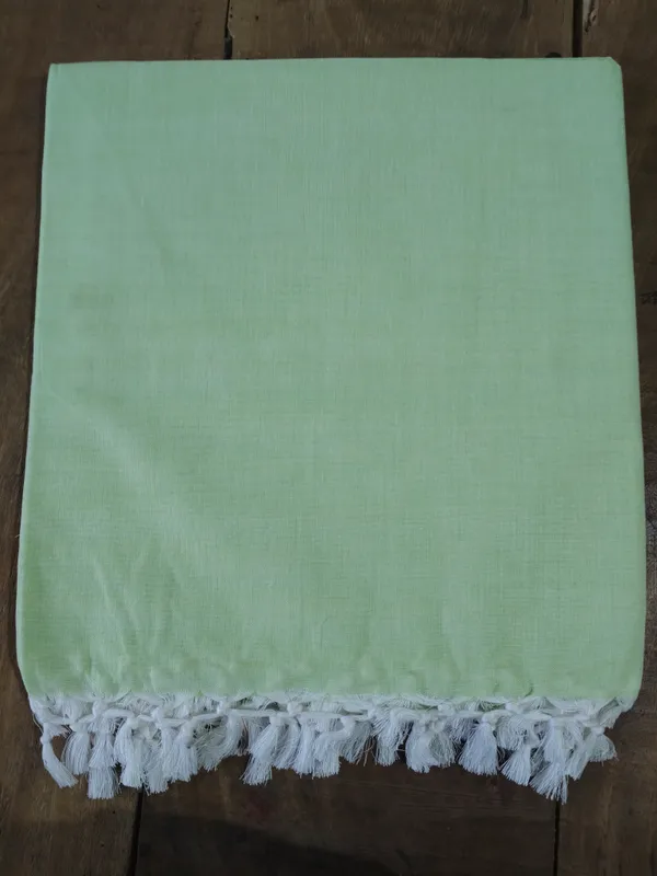 Green_Lightweight_Yet_Warm_Ac_Comforter