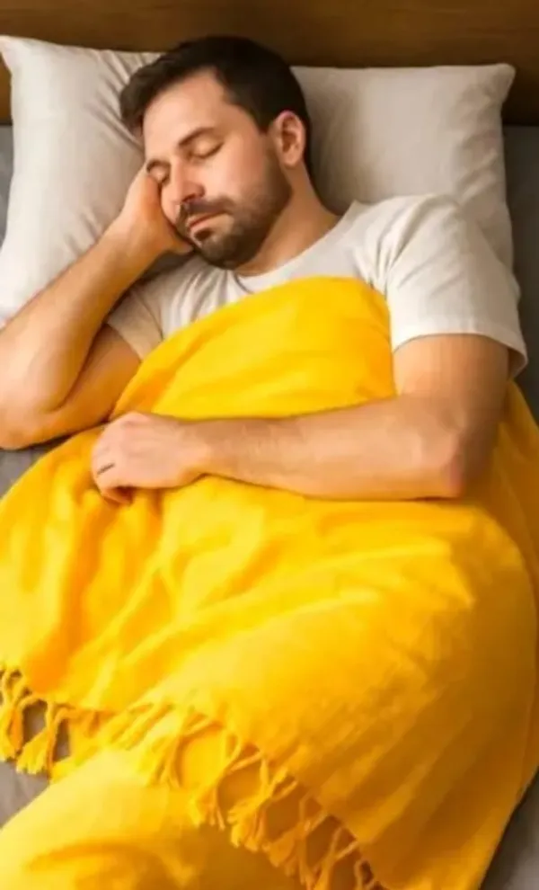 Soft_Yellow_Soft_&_Comforter_For_Ac_Room