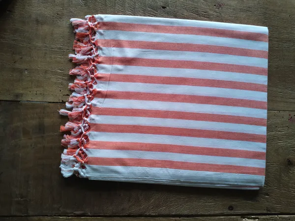 Dull_Chader_Orange_Strip_Ac_Comforter