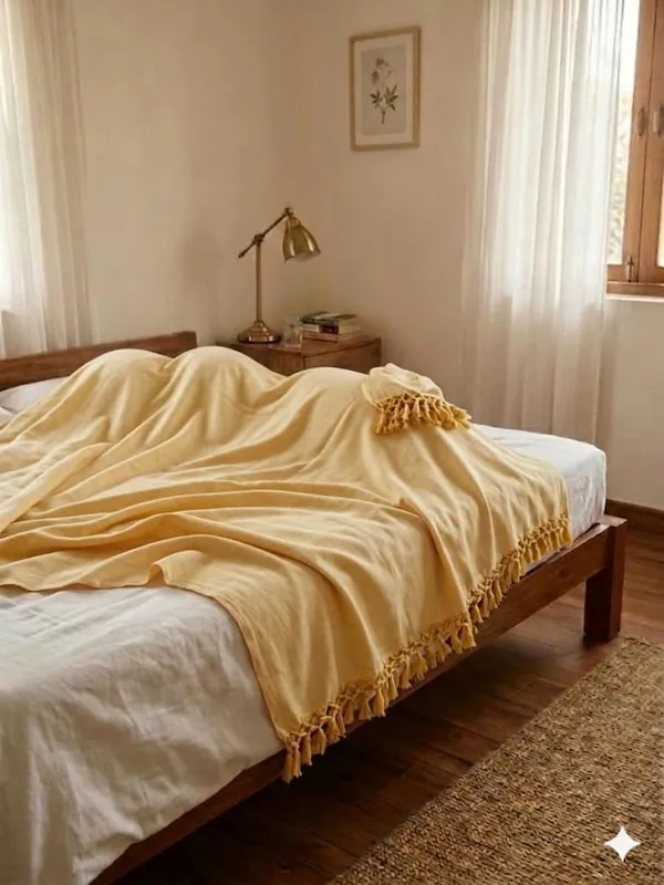 Dull_Chader__Solid_Comforter_Yellow_(_Khakhi)