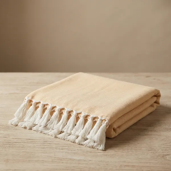 Off_White_Lightweight_Yet_Warm_Ac_Comforter