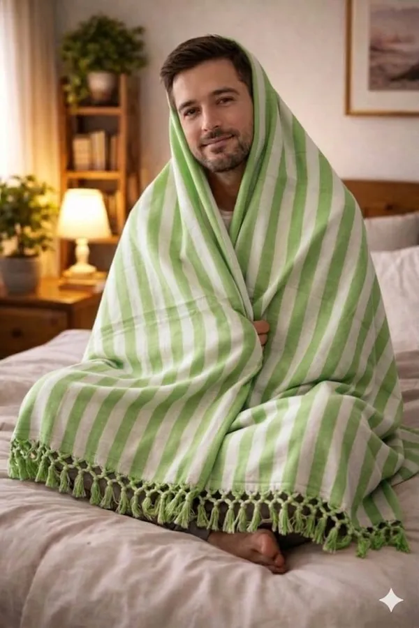 Bhagalpuri_Silk_Green_Striped_Solid_Double_Comforter_For_Ac_Room