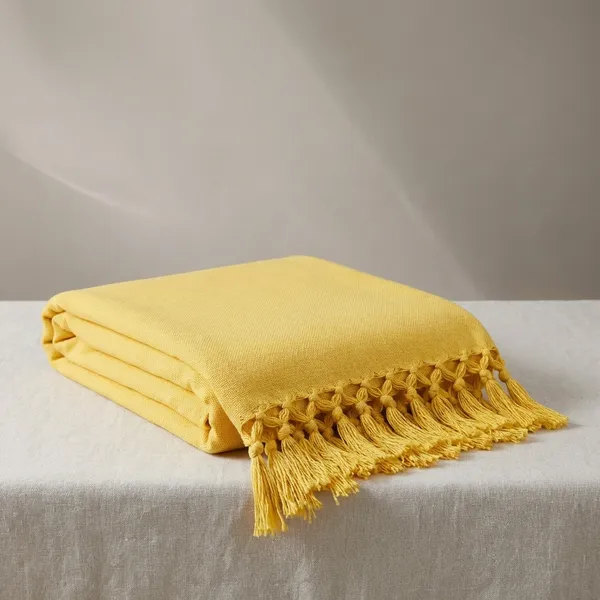 Soft_Yellow_Soft_&_Comforter_For_Ac_Room