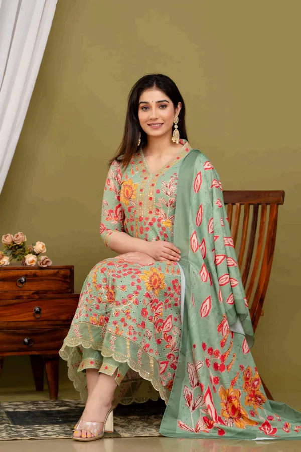 Anarkali_Suit_Set_Floral_Printed_With_Scalloped_Hem_And_Dupatta