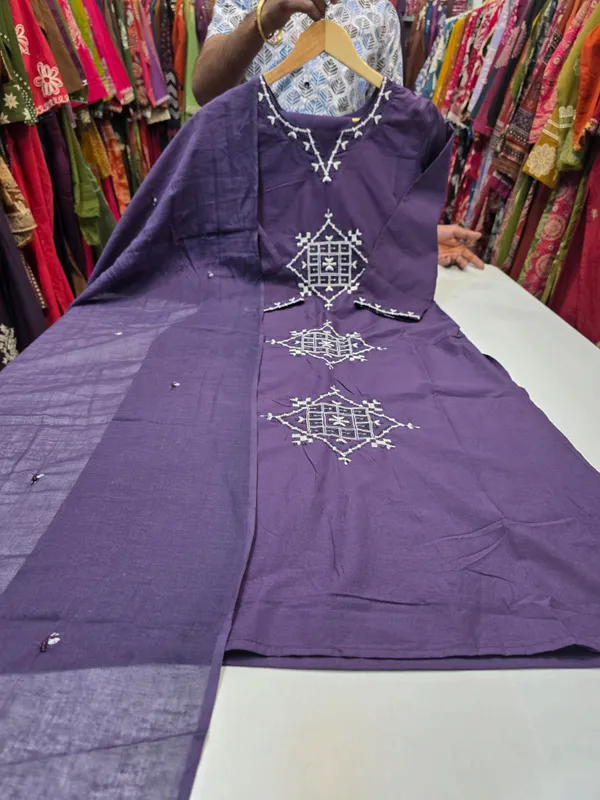 Kurta_Palazzo_Set_Purple_Embroidered_With_Dupatta