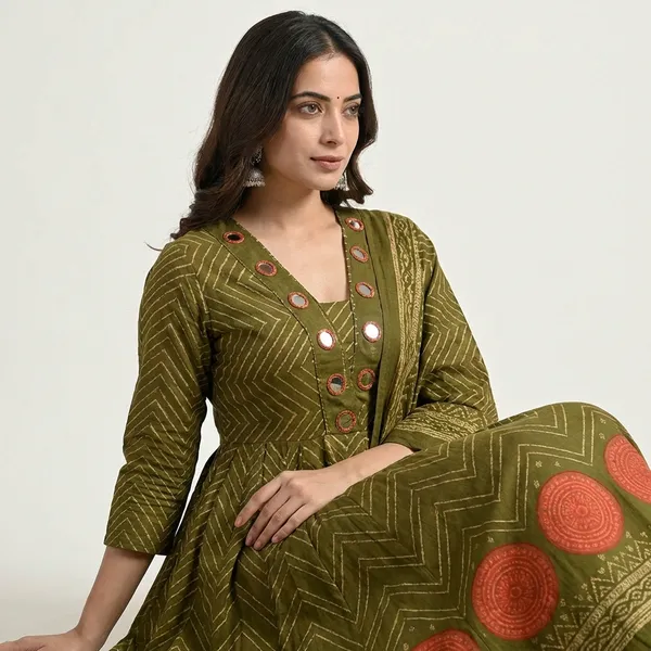 Anarkali_Suit_Set_Olive_Green_Chevron_Pattern_With_Red_Motifs