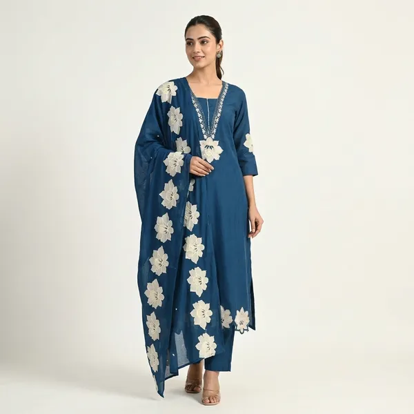 Anarkali_Suit_Blue_Floral_Embroidered