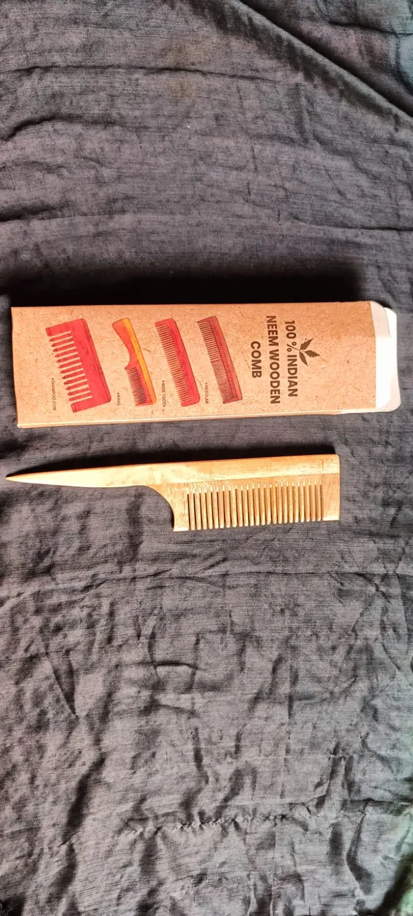 100_Percent_Natural_Neem_Wood_Comb_With_Handle_Pack_Of_2