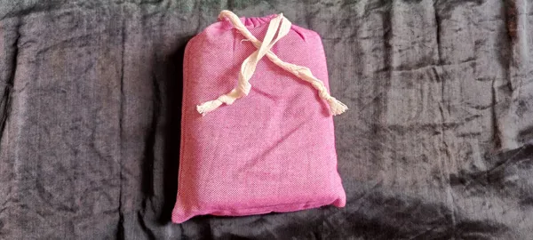 Pink_Color_Bamboo_Both_Towel_With_Storage_Bag_Set_Pack_Of_1