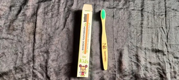 Bamboo_Kids_Soft_Bristle_Toothbrush_With_Protective_Cap_Pack_Of_8