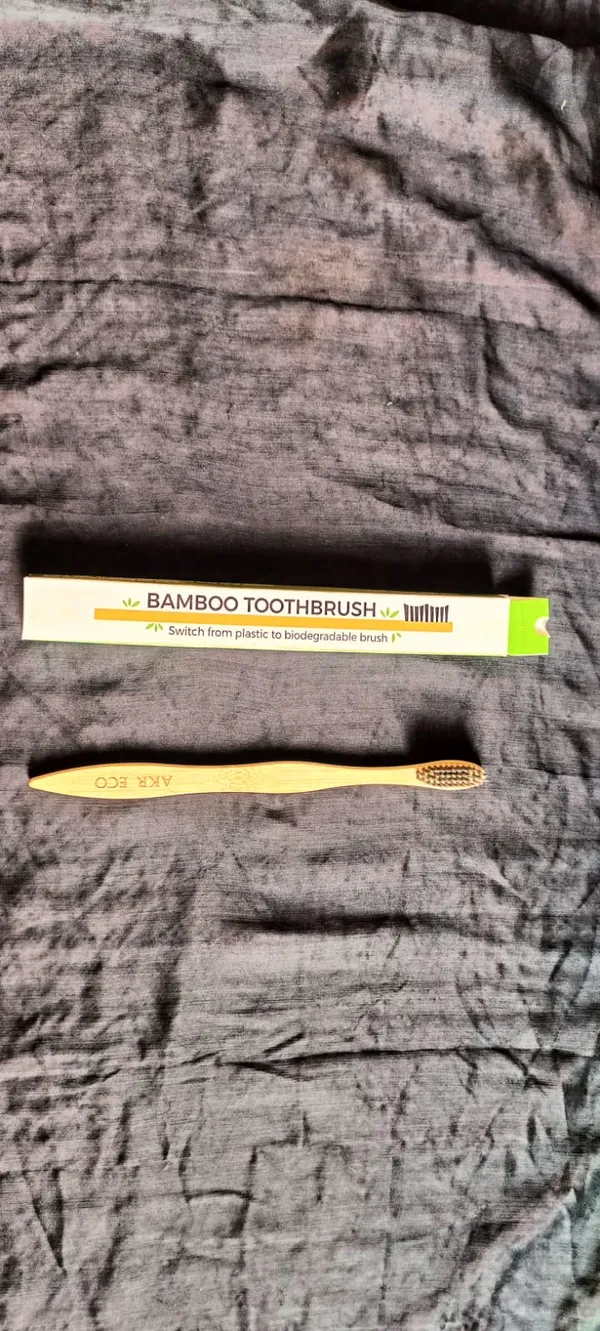 Eco_Friendly_Super_Bamboo_Toothbrush_Biodegradable_And_Sustainable_Oral_Care_Pack_Of_3