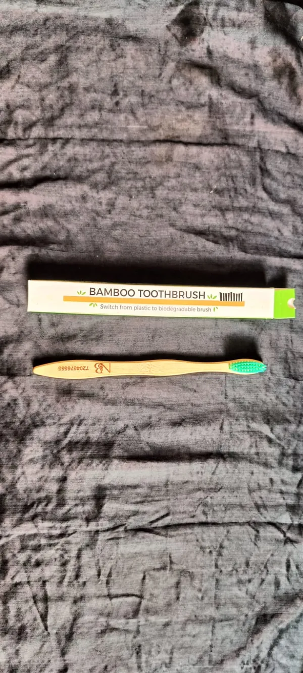 Bamboo_Toothbrush_Eco_Friendly_Biodegradable_Dental_Care_Pack_Of_8