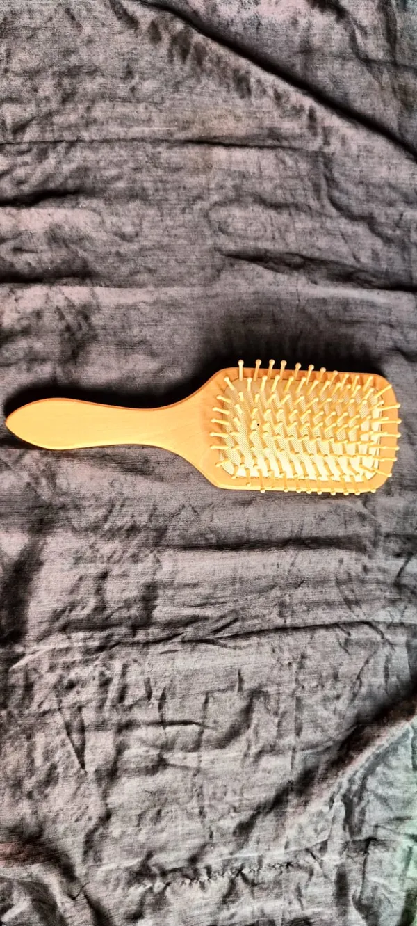 Premium_Wooden_Paddle_Hairbrush_With_Cushioned_Base_Natural_Wood_Finish