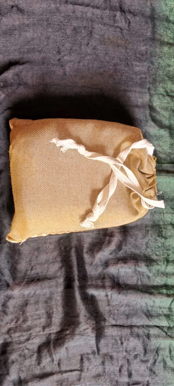 Golden_Color_Bamboo_Both_Towel_With_Storage_Bag_Set_Pack_Of_1