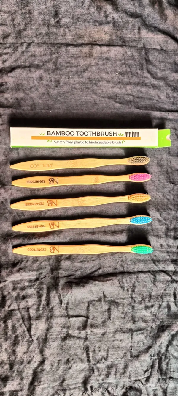 Eco_Friendly_Bamboo_Toothbrush_Set_With_Multicolor_Bristles_Pack_Of_8