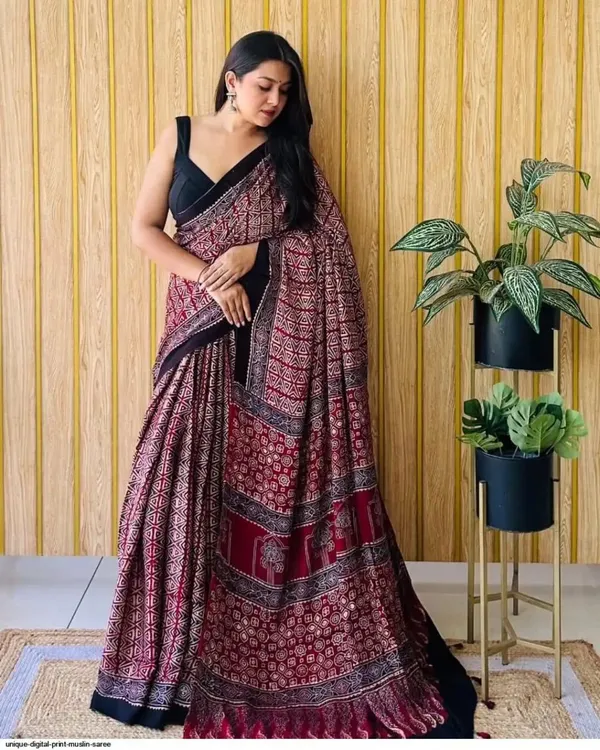 Red_And_Black_Geometric_And_Traditional_Prints_Cotton_Silk_Saree_For_Women