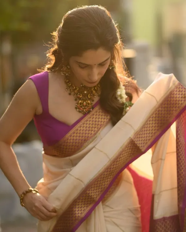 Purple_Silk_Geometric_Print_Saree_For_Women