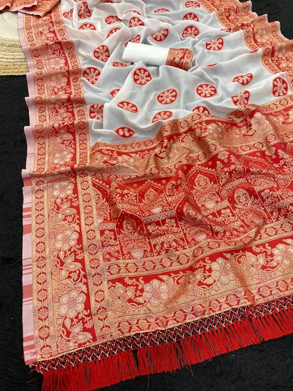 White_Silk_Solid_Print_Saree_For_Women