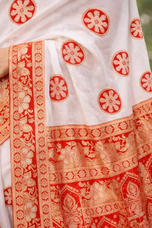 White_Silk_Solid_Print_Saree_For_Women